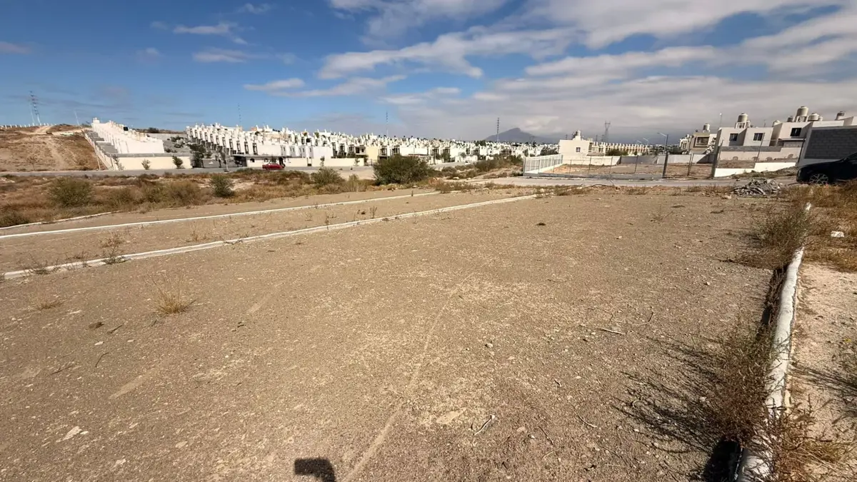 Terreno en venta en Valle de los Pinos, Ramos Arizpe — foto 1 de 7