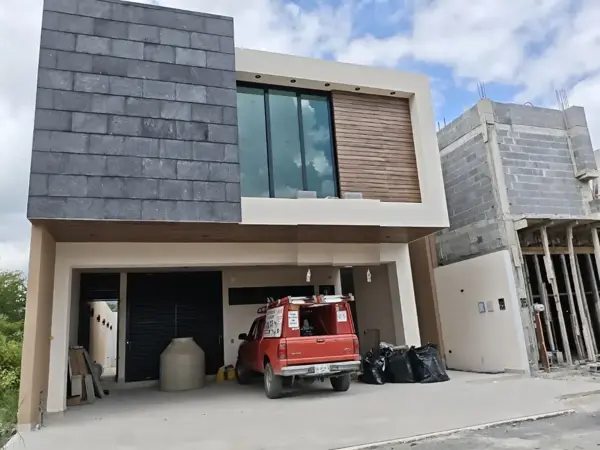 Casa nueva en venta en El Yerbaniz | 357 m² con 3 recámaras y amenidades premium