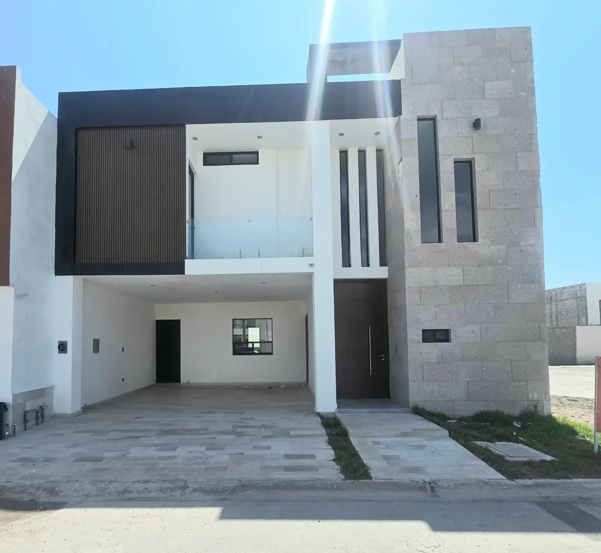 Casa con Recamara y baño completo en planta baja zona viñedos Casa con Recamara y baño completo en planta baja zona viñedos