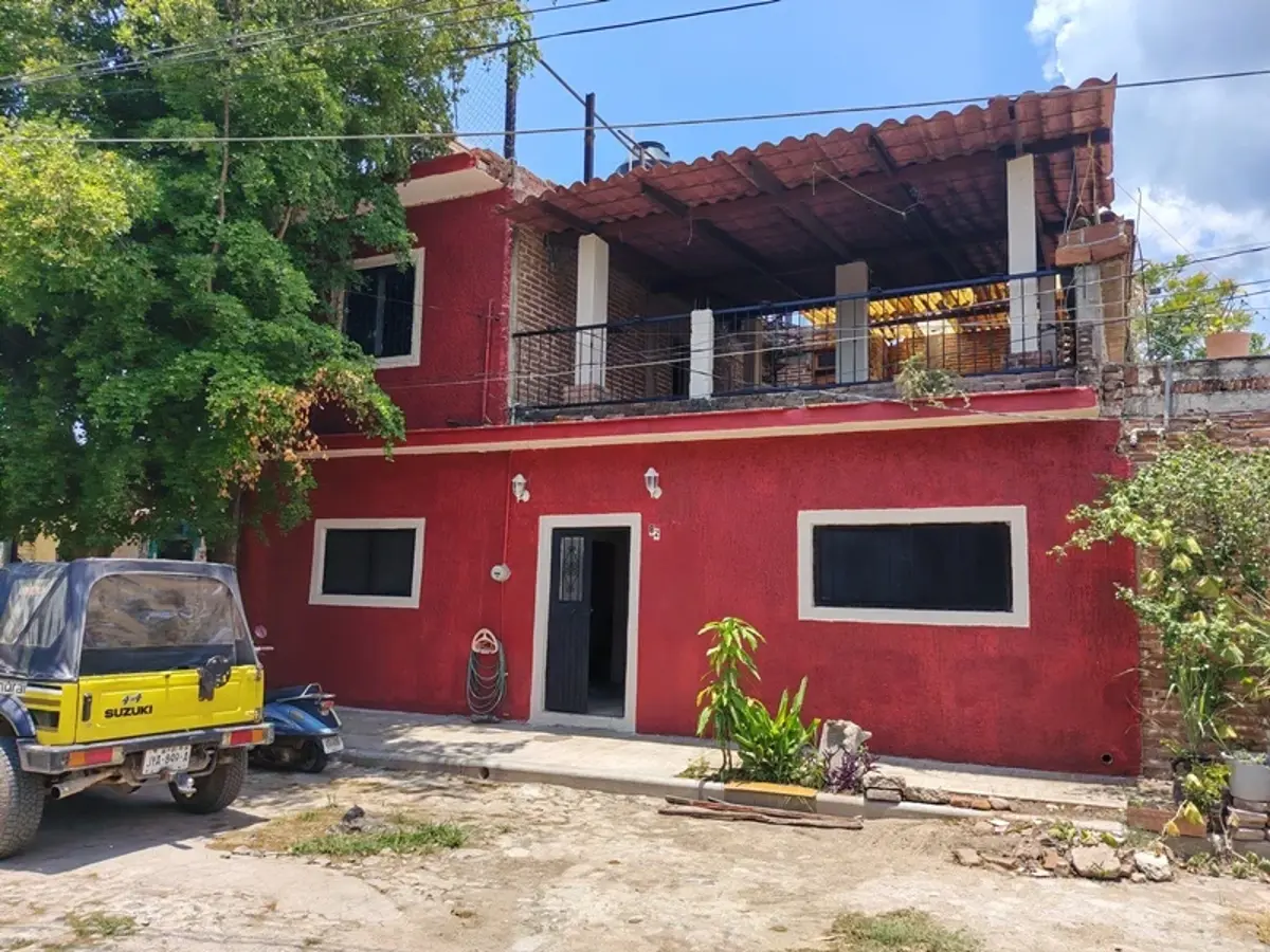 Casa en venta en Francisco Silva Romero, Autlán de Navarro — foto 1 de 36