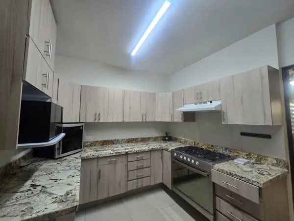 Departamento en Renta en Del Valle, San Pedro Garza García, Nuevo León 3