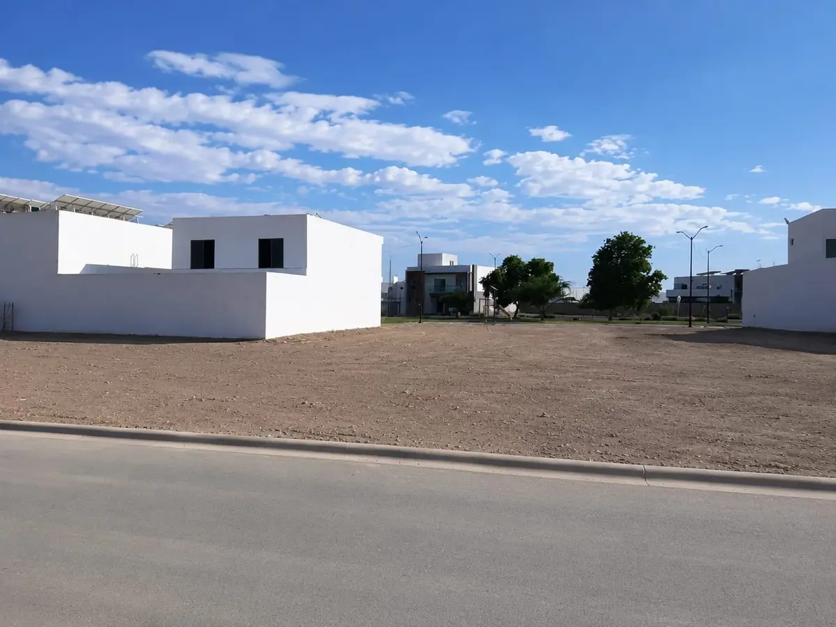 Terreno en venta en Villas del Renacimiento, Torreón — foto 1 de 3