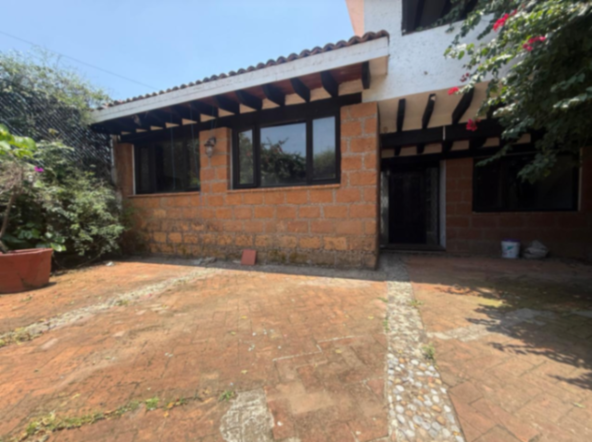 Casa en venta en Bellavista, Cuernavaca — foto 1 de 39