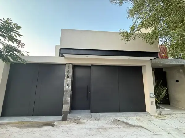 CASA NUEVA EN VENTA EN FRACCIONAMIENTO PRIVADO EN VISTA BELLA