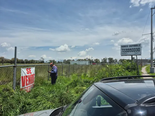 Terreno en venta en San Miguel Totocuitlapilco, Metepec — foto 2 de 4