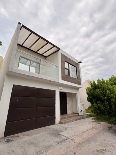 Casa en Renta con Ampliación / Fraccionamiento Privado al Oriente de Saltillo /Puerta del Rey