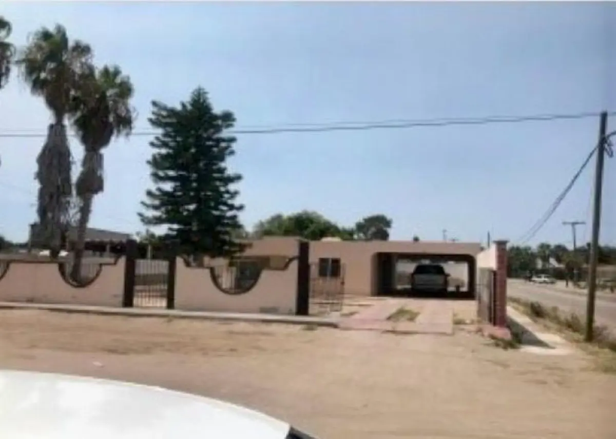 Casa en venta en Puerto Pdte. Adolfo Lopez Mateos Centro, Comondú — foto 1 de 9