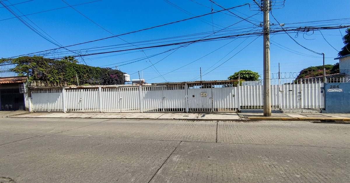 Casa en venta en Lomas de Cortes, Cuernavaca — foto 1 de 12