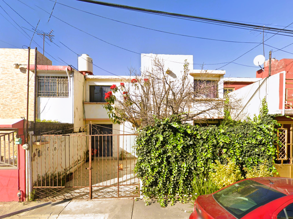 Casa en venta en Bosques del Valle 1a Sección, Coacalco de Berriozábal — foto 3 de 11