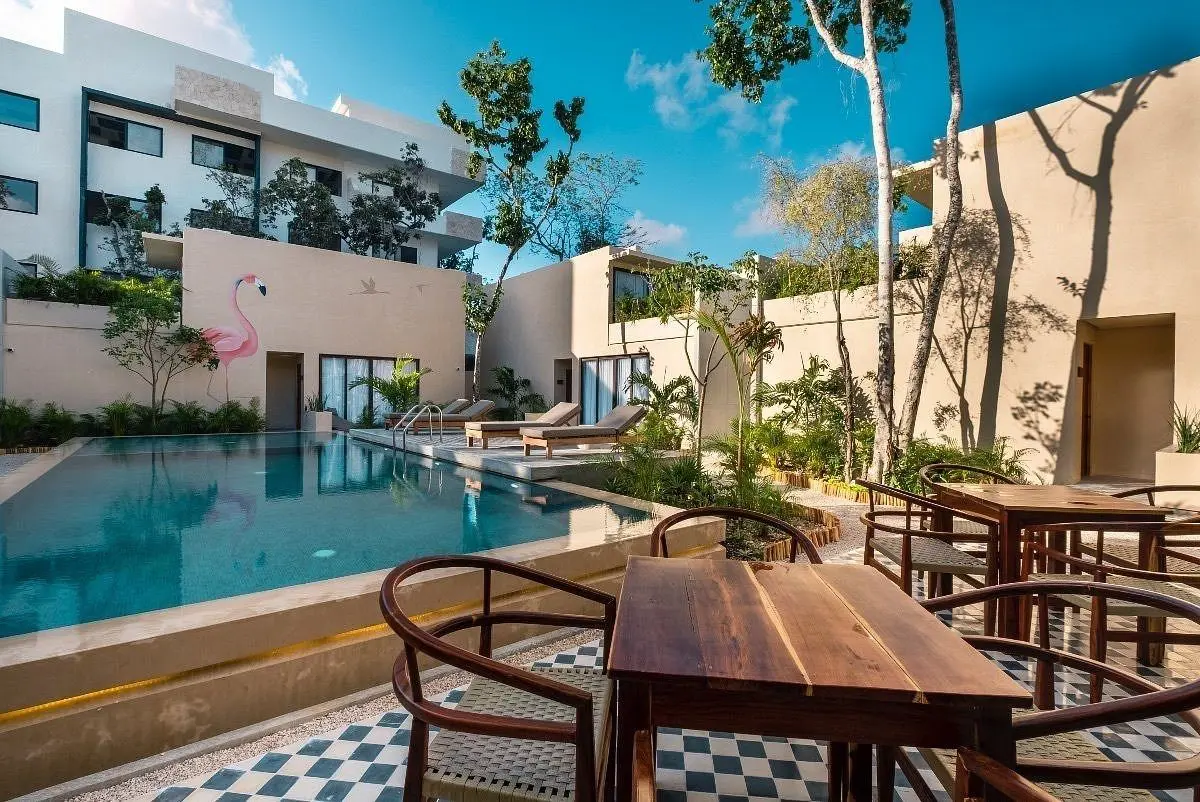 Edificio en venta en Aldea Zama, Tulum — foto 1 de 14