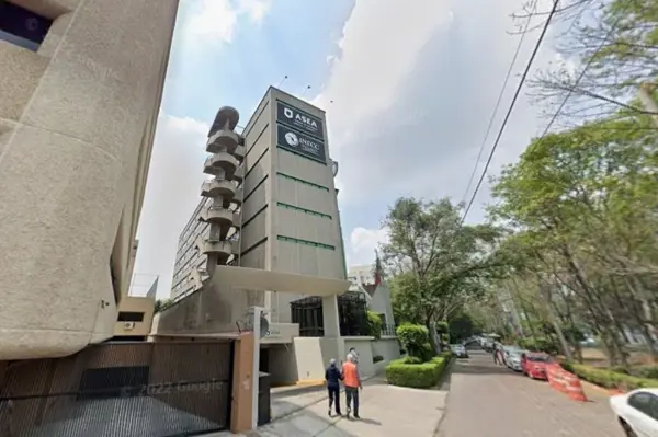 Casa en venta en Jardines En la Montaña, Tlalpan — foto 3 de 10