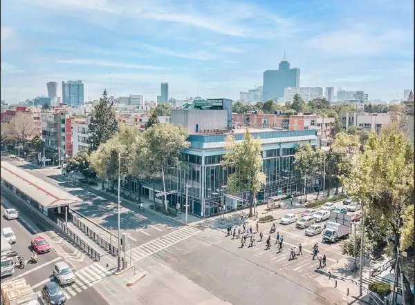 Edificio en renta en Hipodromo, Cuauhtémoc — foto 2 de 14