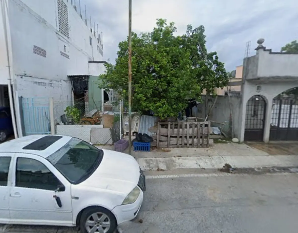 Casa en venta en Mision del Carmen, Playa del Carmen — foto 1 de 10