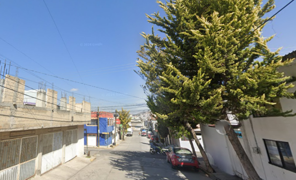 Casa en venta en Parques Nacionales, Toluca — foto 3 de 10