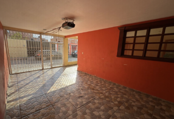 Casa en venta en Bosques de Tonala Sección I, Tonalá — foto 2 de 17