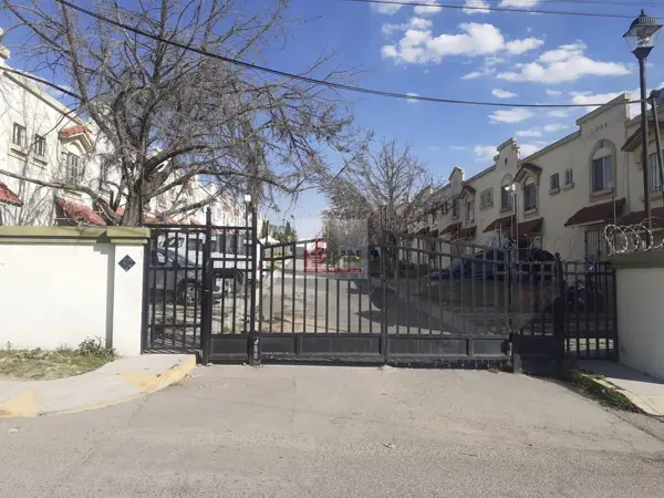 Casa en venta en URBI Villa del rey, Huehuetoca — foto 2 de 10