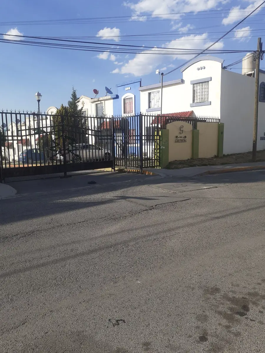 Casa en venta en URBI Villa del rey, Huehuetoca — foto 1 de 9