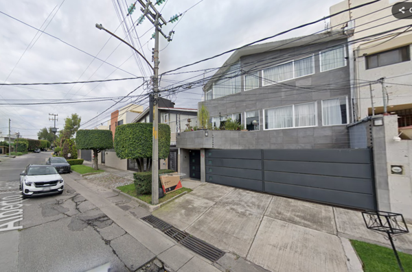 Casa en venta en Ciudad Satelite, Naucalpan de Juárez — foto 2 de 5