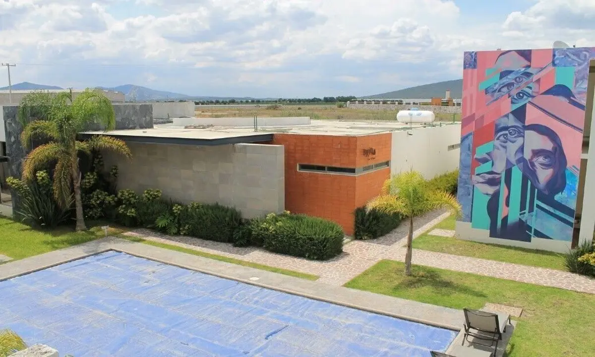 Edificio en venta en Las Flores, Ezequiel Montes — foto 1 de 6