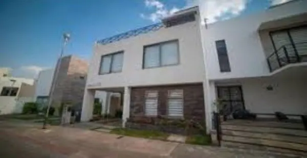 Casa en venta en Paseo de Carmelinas, Pachuca de Soto — foto 2 de 8