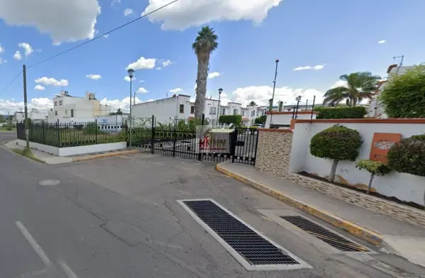 Casa en venta en El Pueblito, Corregidora — foto 2 de 2