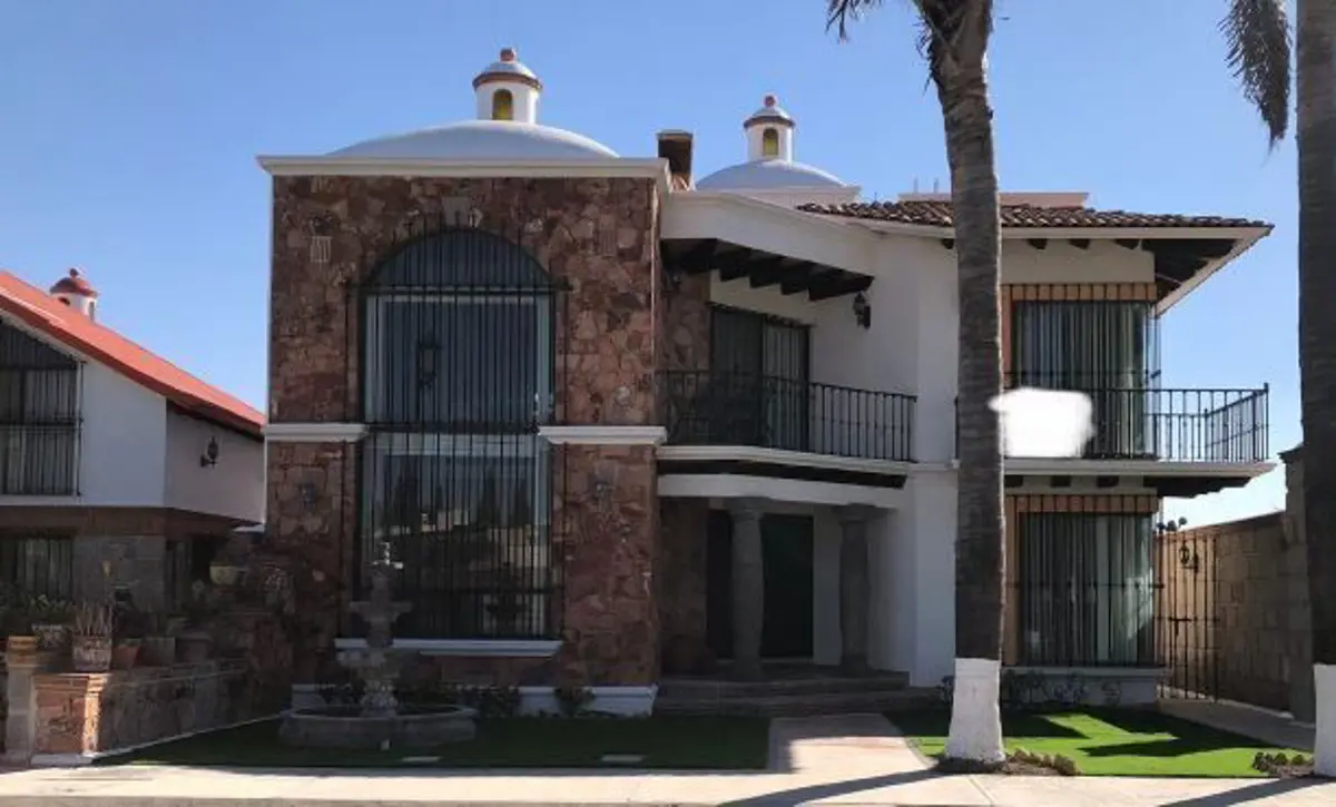 Casa en venta en Bernal, Ezequiel Montes — foto 1 de 16