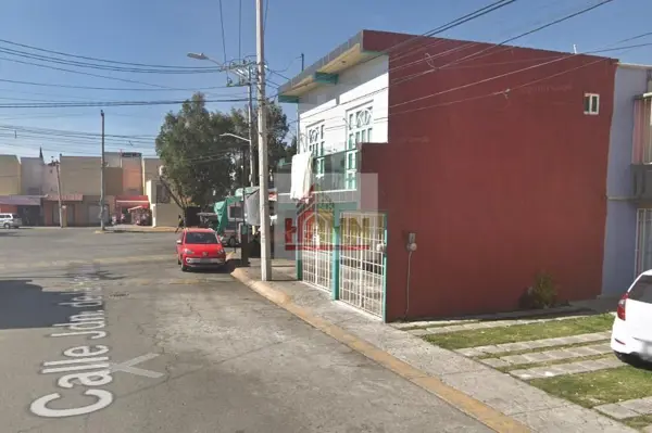 Casa en venta en Hacienda del Jardín I, Tultepec — foto 2 de 3