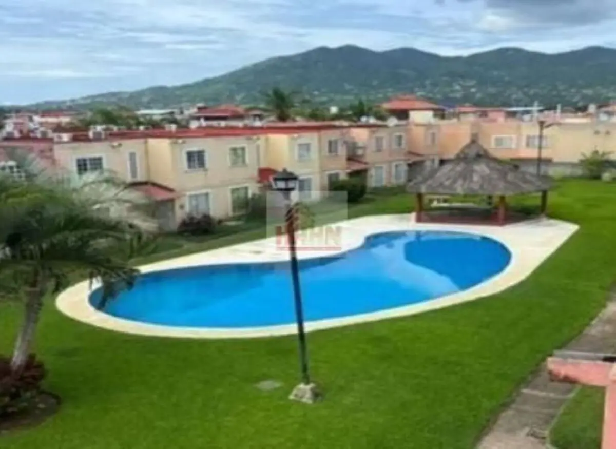 Casa en venta en Llano Largo, Acapulco de Juárez — foto 1 de 9