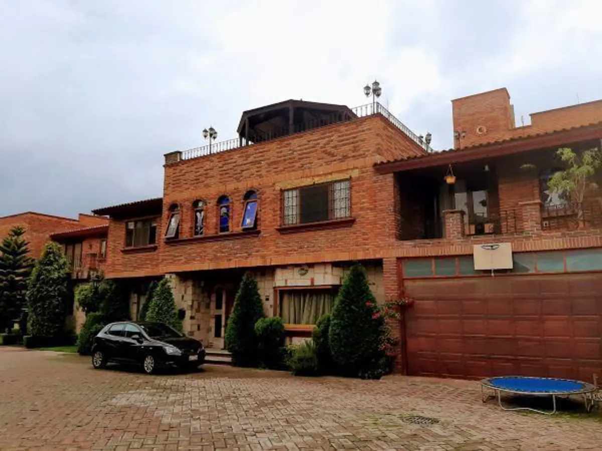 Casa en venta en Coaxustenco, Metepec — foto 1 de 15