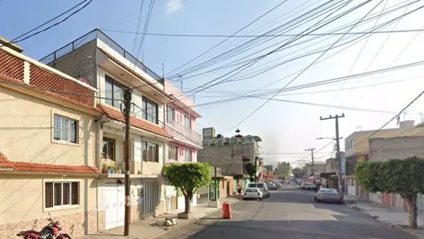 Casa en venta en Las Aguilas, Nezahualcóyotl — foto 2 de 3