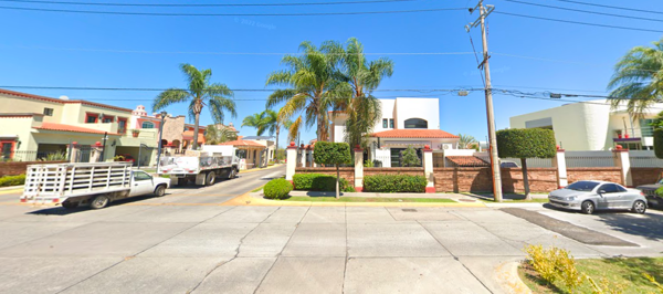 Casa en venta en Virreyes Residencial, Zapopan — foto 2 de 4