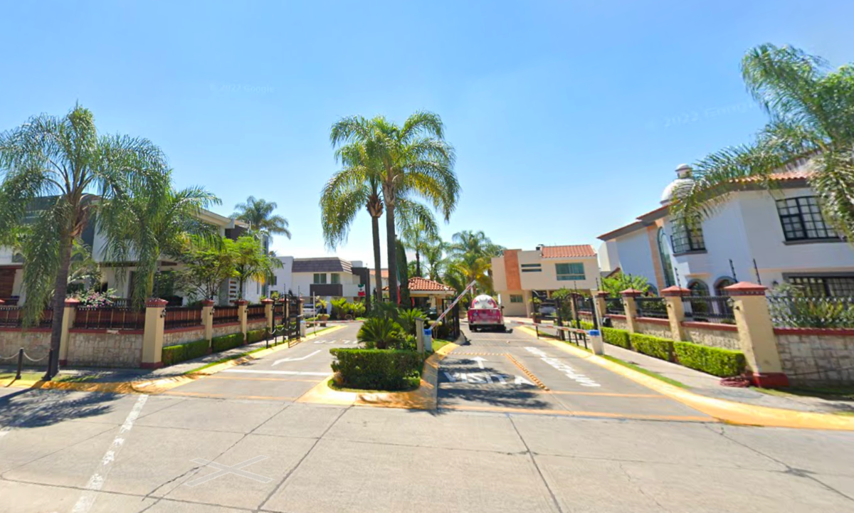 Casa en venta en Virreyes Residencial, Zapopan — foto 1 de 4