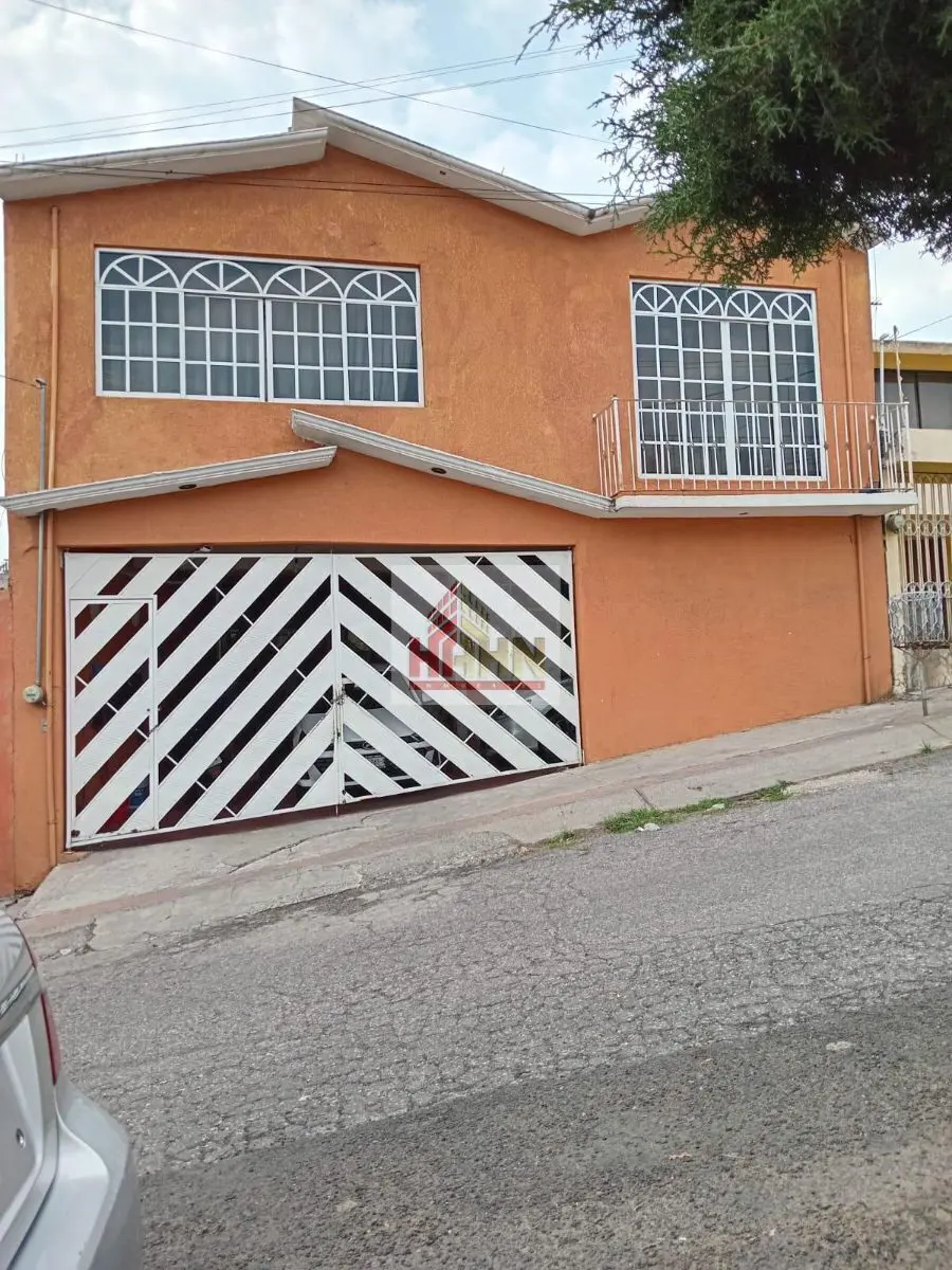 Casa en venta en Lomas Lindas I Sección, Atizapán de Zaragoza — foto 1 de 2