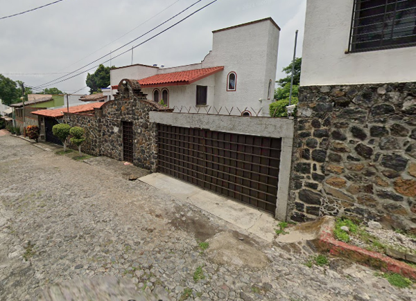 Casa en venta en Lomas de Cortes, Cuernavaca — foto 2 de 4