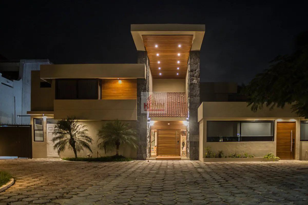 Edificio en venta en Zona Hotelera, Benito Juárez — foto 1 de 25