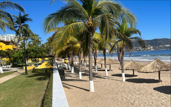 Quinta en venta en Marina Ixtapa, Zihuatanejo de Azueta — foto 3 de 8
