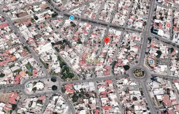 Casa en venta en Jardines del Moral, León — foto 3 de 10