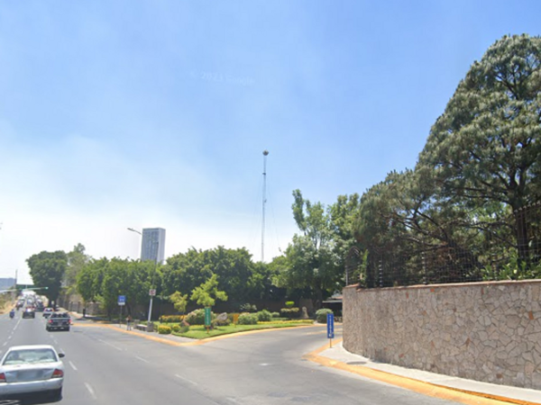 Casa en venta en Puerta de Hierro, Zapopan — foto 2 de 7