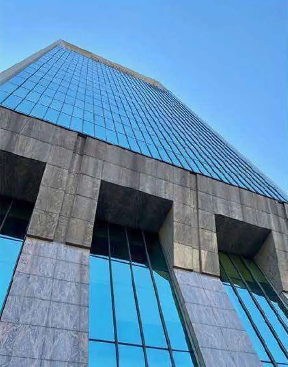 Oficina en renta en Lomas Altas, Miguel Hidalgo — foto 1 de 12