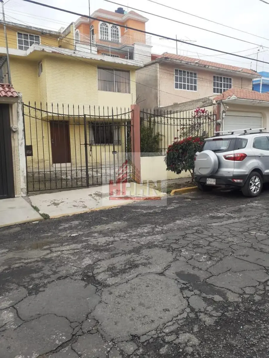 Casa en venta en Parque Residencial Coacalco 1a Sección, Coacalco de Berriozábal — foto 1 de 9