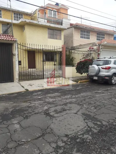 Casa en venta en Parque Residencial Coacalco 1a Sección, Coacalco de Berriozábal — foto 2 de 9