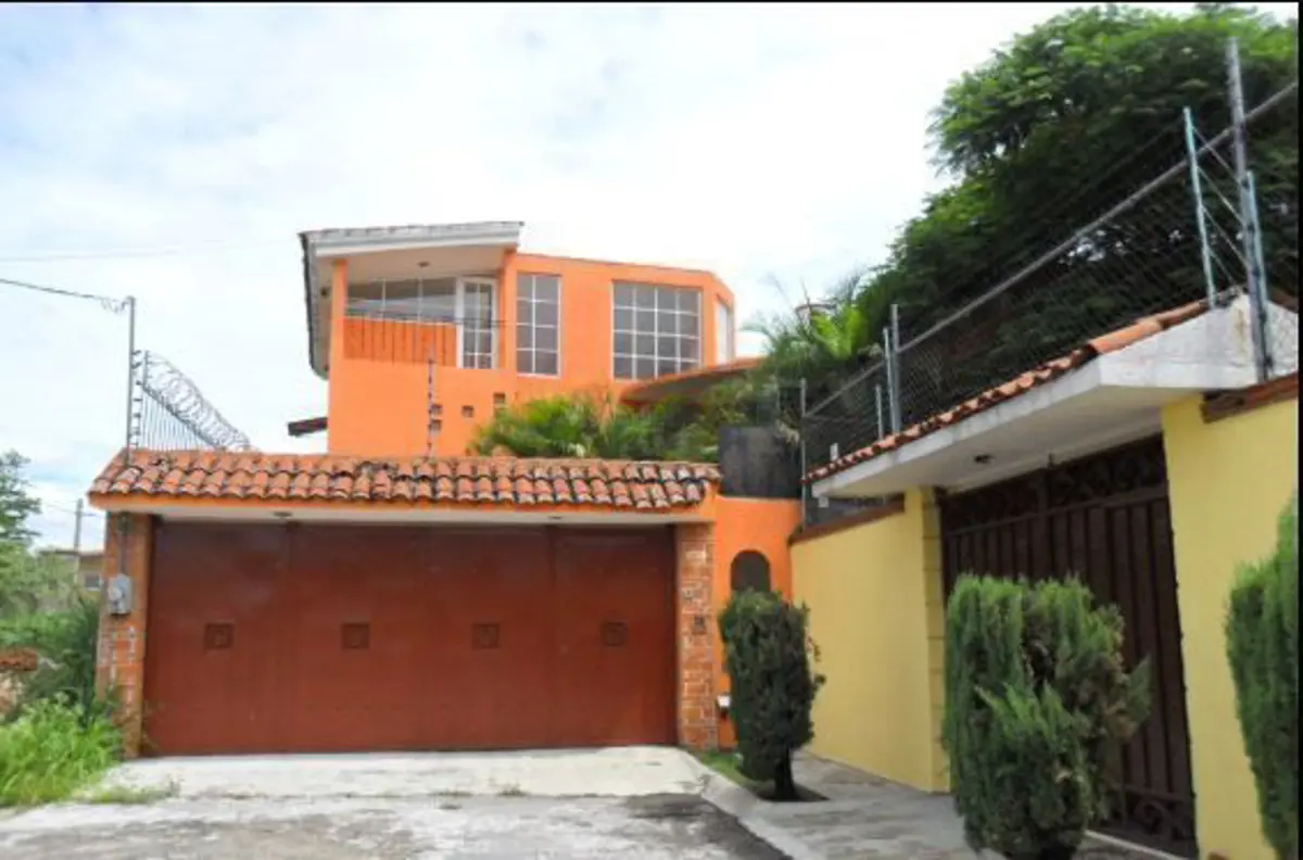 Casa en venta en Burgos, Cuernavaca — foto 1 de 16