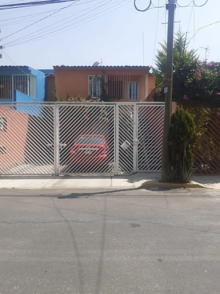 Casa en venta en Miguel Hidalgo, Tláhuac — foto 1 de 3