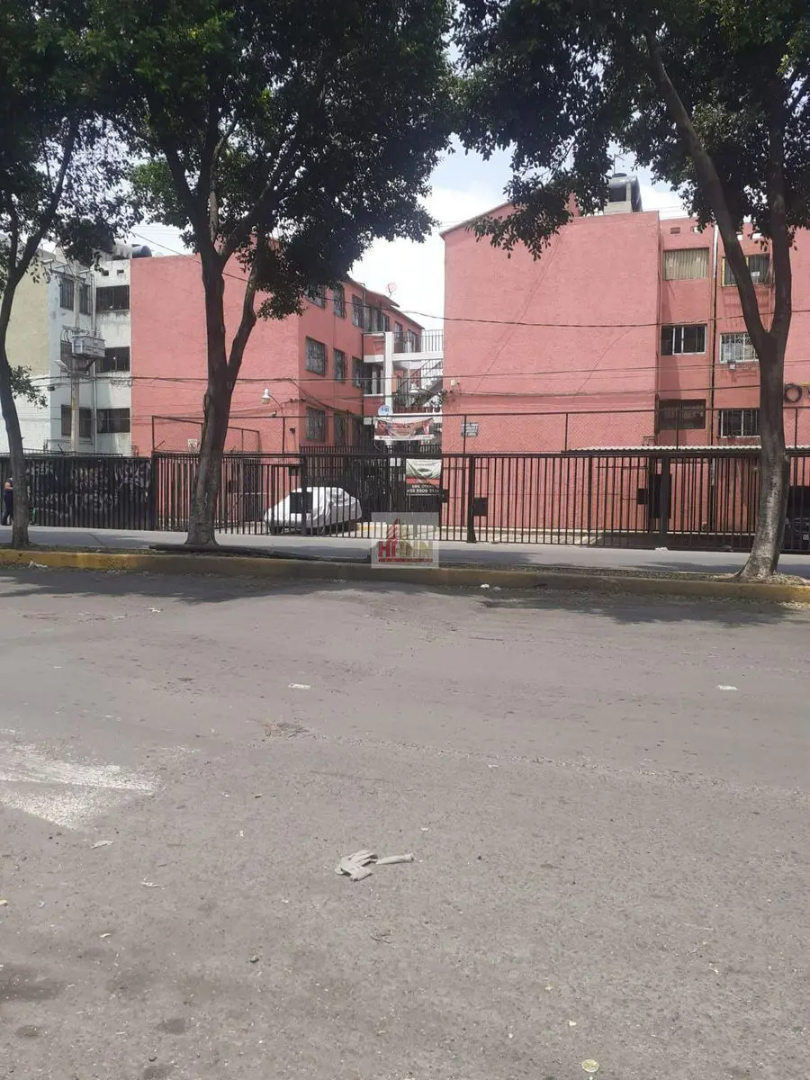 Casa en venta en Desarrollo Urbano Quetzalcoatl, Iztapalapa — foto 1 de 3