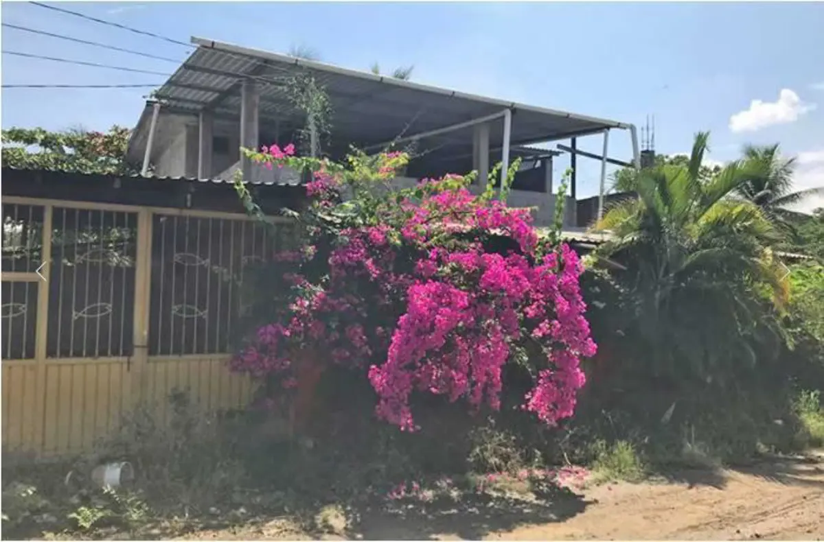 Casa en venta en Deportiva, Petatlán