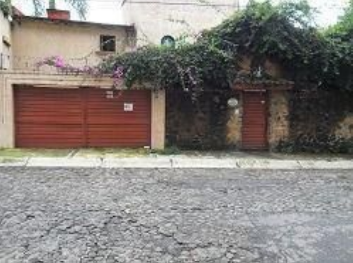 Casa en venta en Lomas de Cortes, Cuernavaca — foto 1 de 12