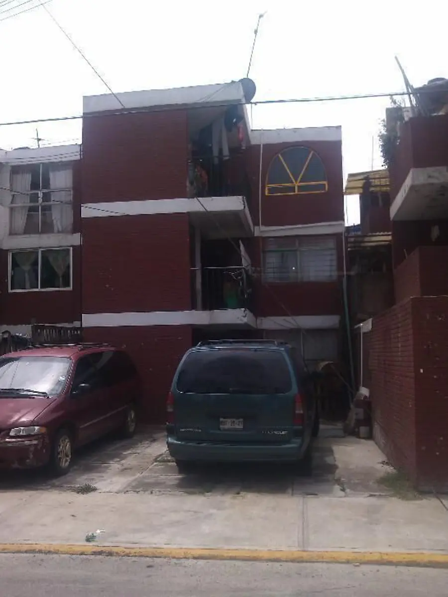 Casa en venta en Bosques del Valle 1a Sección, Coacalco de Berriozábal — foto 1 de 10