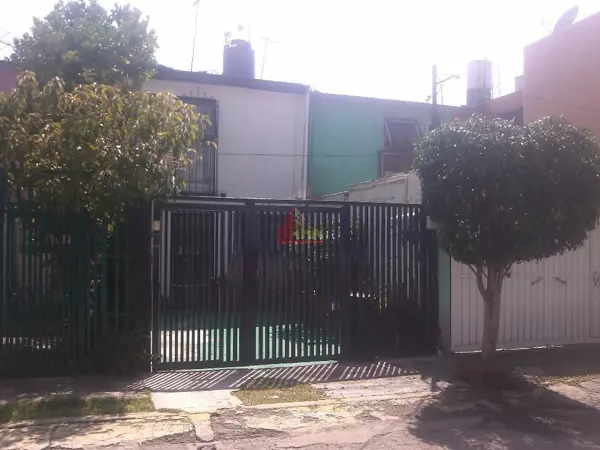 Casa en venta en Bosques del Valle 1a Sección, Coacalco de Berriozábal — foto 3 de 11
