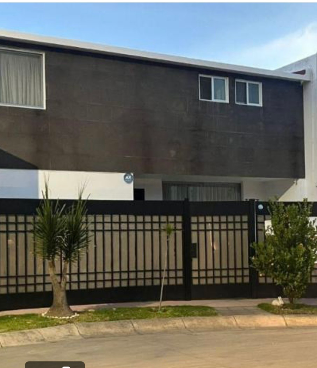 Casa en venta en Lomas Verdes 6a Sección, Naucalpan de Juárez — foto 1 de 15