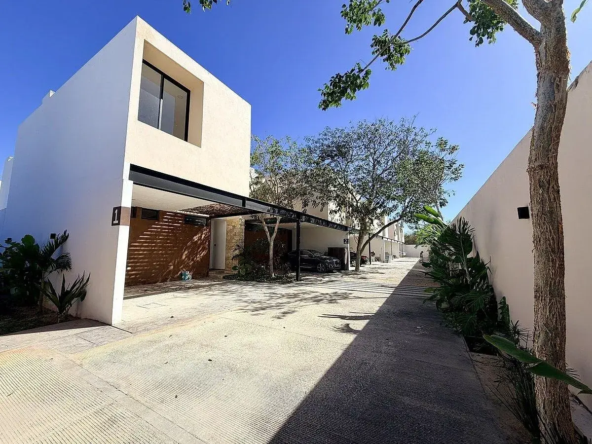 Casa en venta en Temozon Norte, Mérida — foto 1 de 17